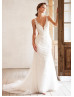 V Neck White Lace Tulle Exquisite Wedding Dress